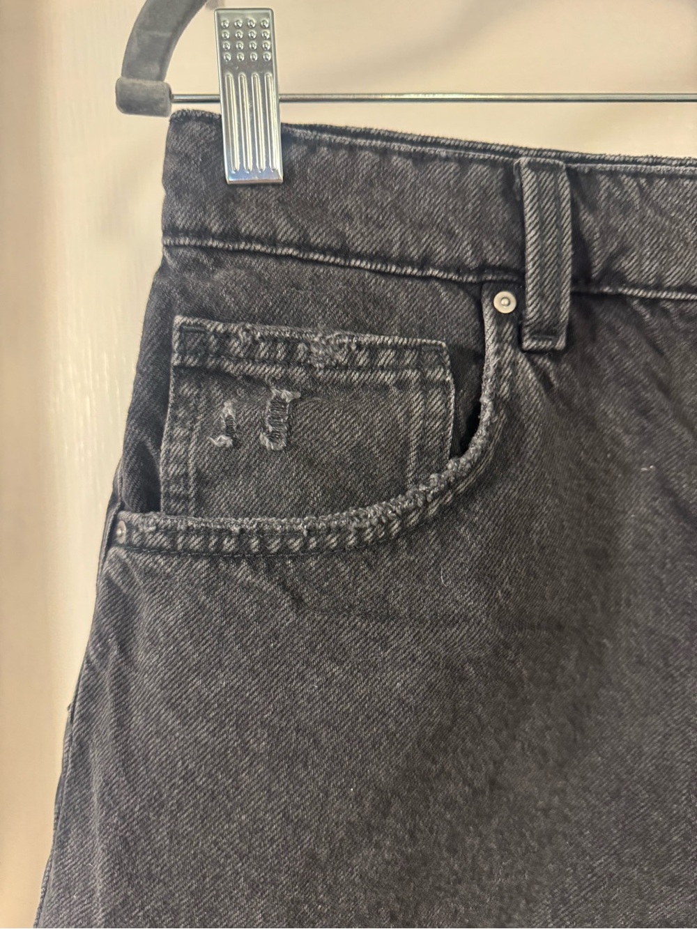 Cotton On Black Frayed Hem Denim Shorts - Picture 2 of 13